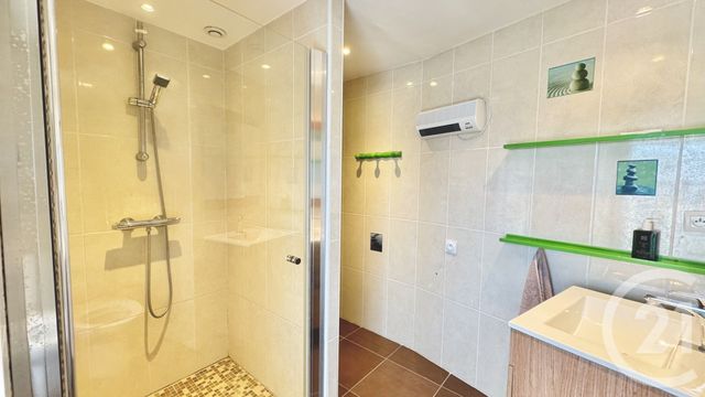 Maison &agrave; louer - 7 pi&egrave;ces - 221,75 m2 - Poyartin - 40 - AQUITAINE