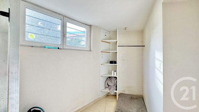 Maison &agrave; louer - 7 pi&egrave;ces - 221,75 m2 - Poyartin - 40 - AQUITAINE