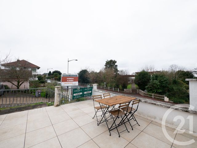 Appartement F3 bis &agrave; louer - 4 pi&egrave;ces - 57,33 m2 - Dax - 40 - AQUITAINE