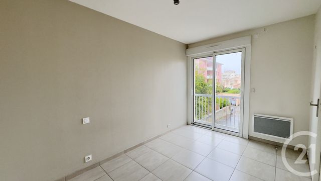 Appartement F2 &agrave; louer - 2 pi&egrave;ces - 46,01 m2 - Dax - 40 - AQUITAINE