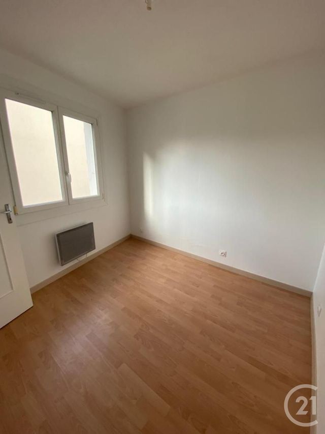 Appartement &agrave; louer - 2 pi&egrave;ces - 35,22 m2 - Dax - 40 - AQUITAINE