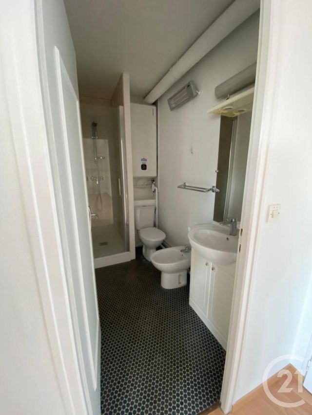 Appartement &agrave; louer - 2 pi&egrave;ces - 35,22 m2 - Dax - 40 - AQUITAINE