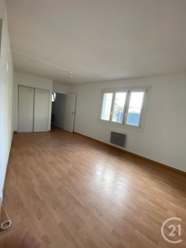 Appartement &agrave; louer - 2 pi&egrave;ces - 35,22 m2 - Dax - 40 - AQUITAINE