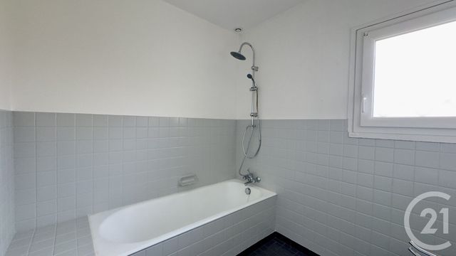 Appartement T2 &agrave; louer - 2 pi&egrave;ces - 55,71 m2 - St Paul Les Dax - 40 - AQUITAINE