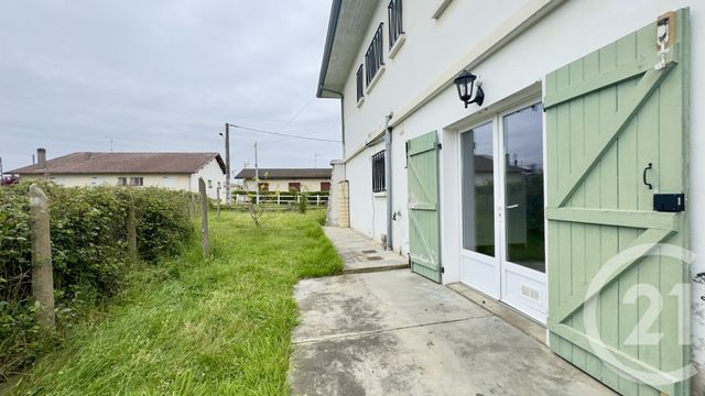 Appartement F3 &agrave; louer - 3 pi&egrave;ces - 65,14 m2 - Dax - 40 - AQUITAINE