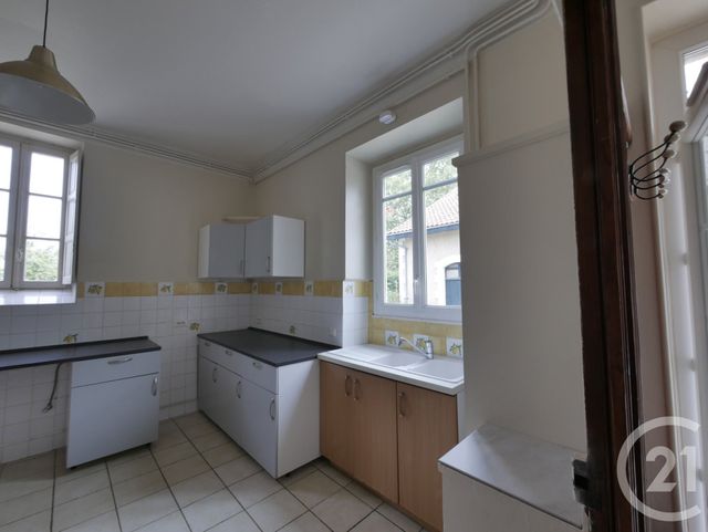 Maison &agrave; louer - 8 pi&egrave;ces - 221,02 m2 - Heugas - 40 - AQUITAINE