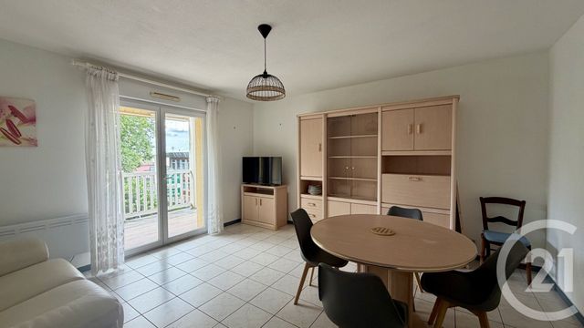 Appartement F2 &agrave; louer - 2 pi&egrave;ces - 50,37 m2 - Dax - 40 - AQUITAINE