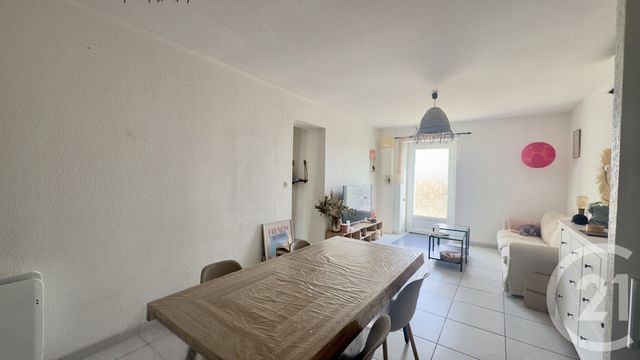 Appartement F3 &agrave; louer - 3 pi&egrave;ces - 55,78 m2 - Dax - 40 - AQUITAINE