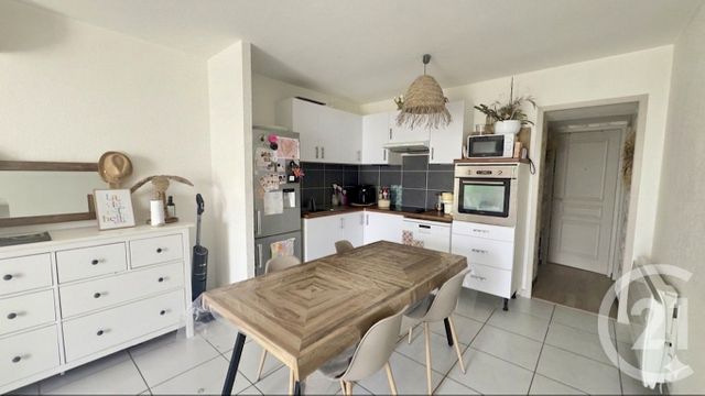 Appartement F3 &agrave; louer - 3 pi&egrave;ces - 55,78 m2 - Dax - 40 - AQUITAINE