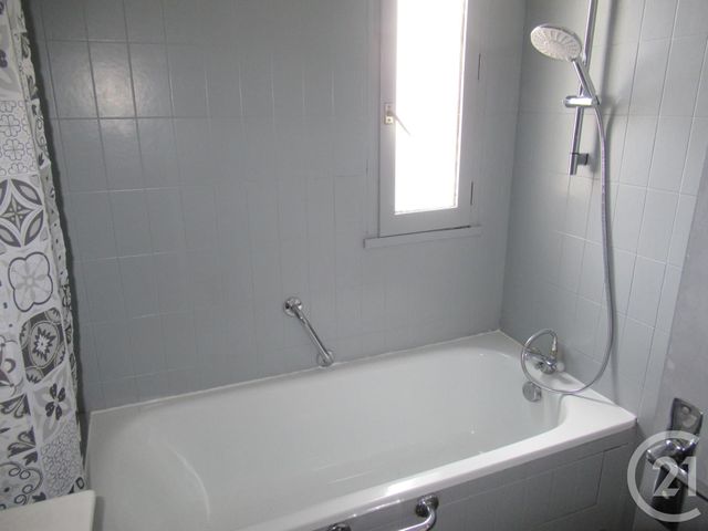 Appartement T2 &agrave; louer - 2 pi&egrave;ces - 46,08 m2 - Dax - 40 - AQUITAINE