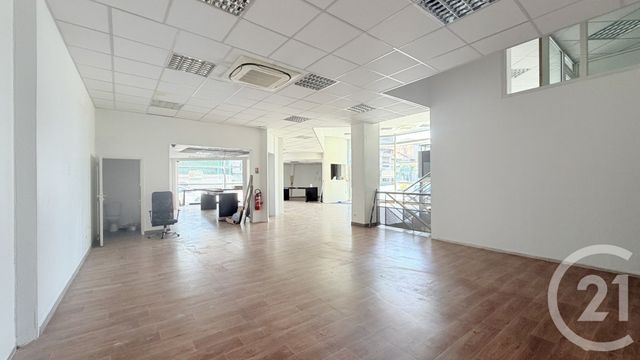 Local commercial à louer - 316.0 m2 - 40 - Landes