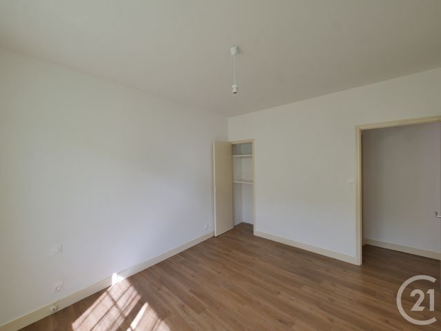 Appartement F3 &agrave; louer - 3 pi&egrave;ces - 87,95 m2 - Dax - 40 - AQUITAINE