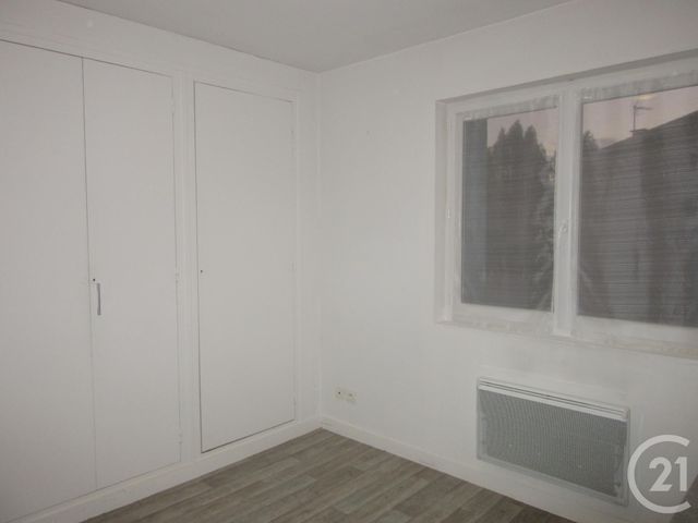 Appartement F1 &agrave; louer - 1 pi&egrave;ce - 28 m2 - Dax - 40 - AQUITAINE