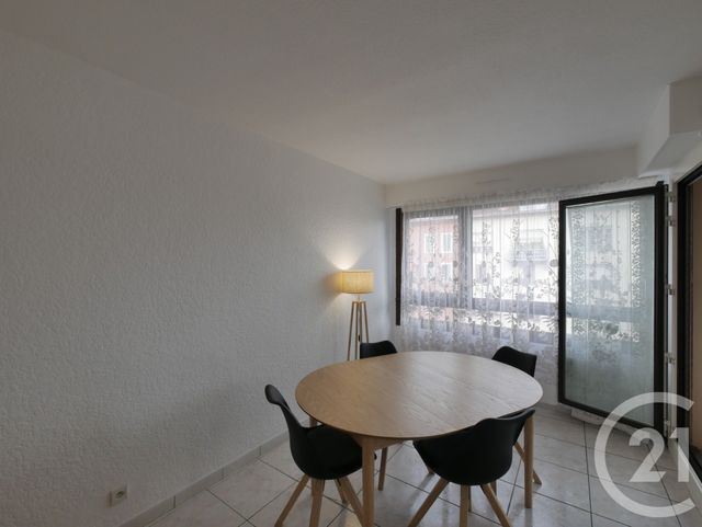 Appartement F3 &agrave; louer - 3 pi&egrave;ces - 78,54 m2 - Dax - 40 - AQUITAINE