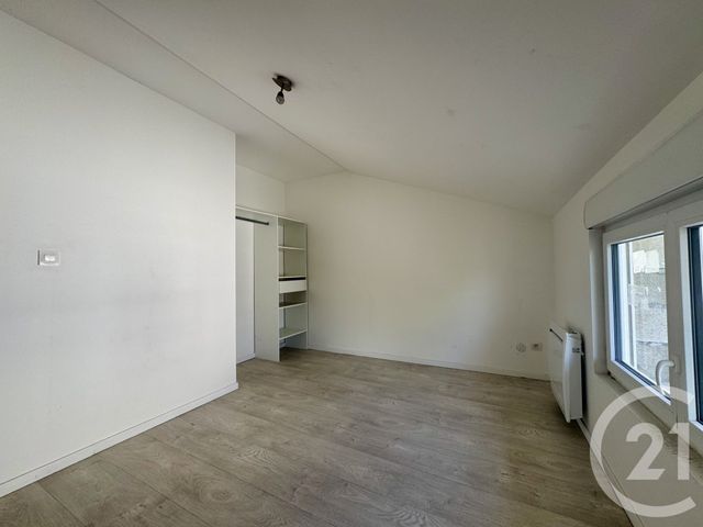 Appartement F3 &agrave; louer - 3 pi&egrave;ces - 68,29 m2 - Dax - 40 - AQUITAINE