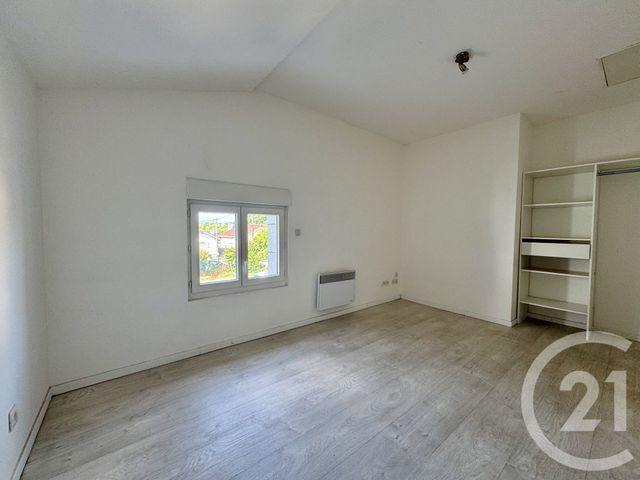 Appartement F3 &agrave; louer - 3 pi&egrave;ces - 68,29 m2 - Dax - 40 - AQUITAINE