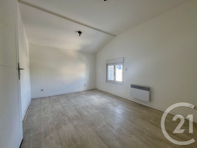 Appartement F3 &agrave; louer - 3 pi&egrave;ces - 68,29 m2 - Dax - 40 - AQUITAINE