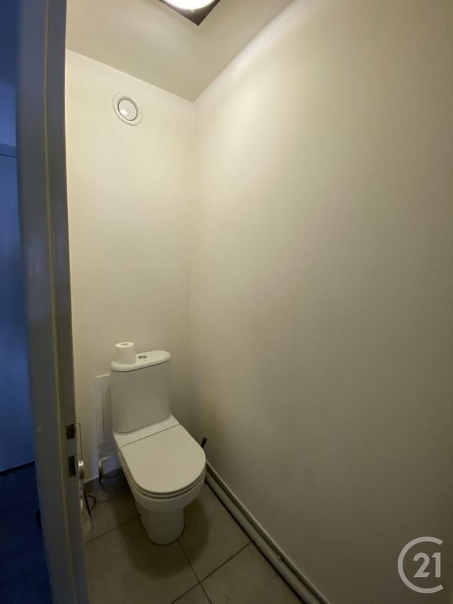 Appartement F3 &agrave; louer - 3 pi&egrave;ces - 81,17 m2 - Dax - 40 - AQUITAINE