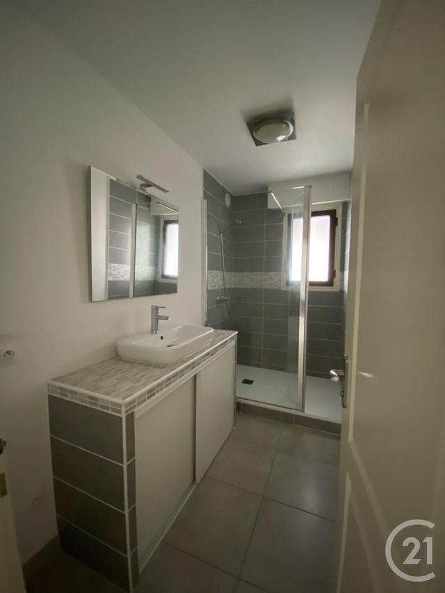 Appartement F3 &agrave; louer - 3 pi&egrave;ces - 81,17 m2 - Dax - 40 - AQUITAINE