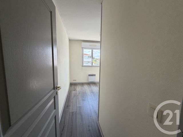 Appartement T2 &agrave; louer - 2 pi&egrave;ces - 44,25 m2 - Dax - 40 - AQUITAINE