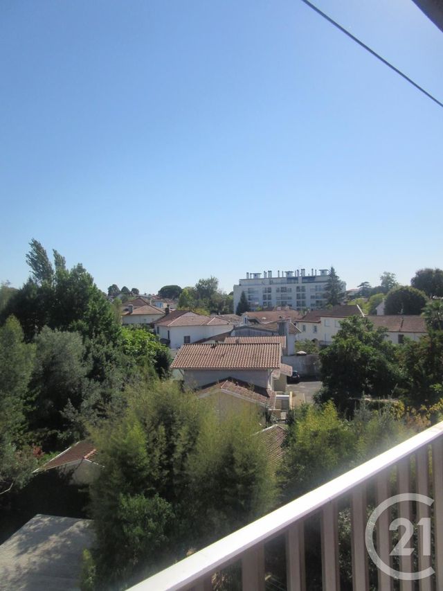 Appartement T2 &agrave; louer - 2 pi&egrave;ces - 46,50 m2 - Dax - 40 - AQUITAINE
