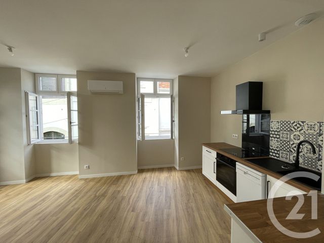 Appartement F3 &agrave; louer - 3 pi&egrave;ces - 66,37 m2 - Dax - 40 - AQUITAINE
