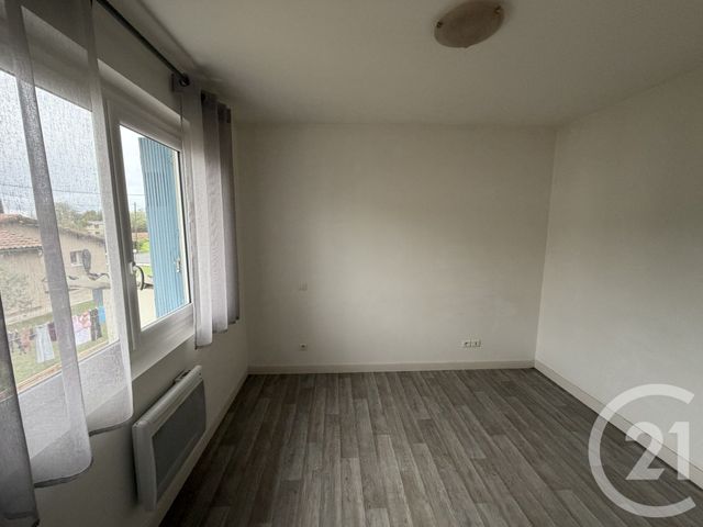 Appartement F2 &agrave; louer - 2 pi&egrave;ces - 38,15 m2 - Dax - 40 - AQUITAINE