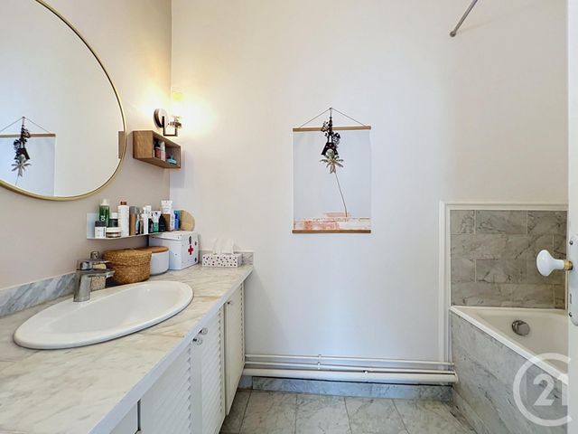 Appartement F2 &agrave; vendre - 2 pi&egrave;ces - 41,80 m2 - Paris - 75011 - ILE-DE-FRANCE