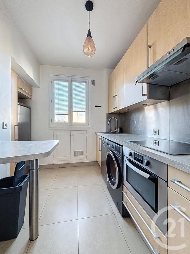 Appartement F3 &agrave; louer - 3 pi&egrave;ces - 61,12 m2 - Paris - 75020 - ILE-DE-FRANCE