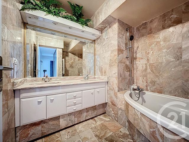 Appartement F4 &agrave; vendre - 4 pi&egrave;ces - 98 m2 - Paris - 75020 - ILE-DE-FRANCE