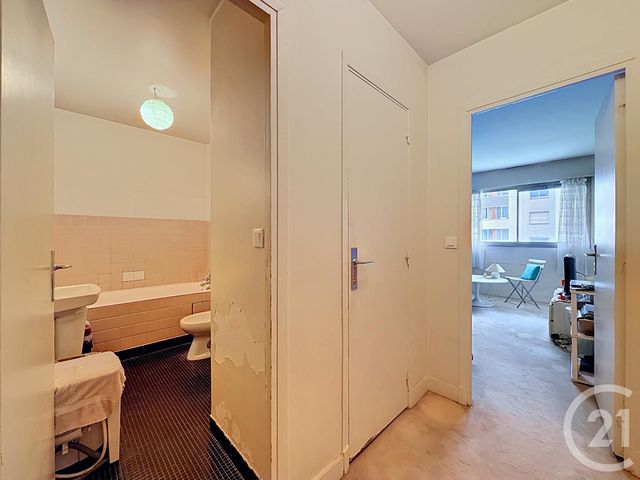 Appartement Studio &agrave; vendre - 1 pi&egrave;ce - 25,80 m2 - Paris - 75020 - ILE-DE-FRANCE