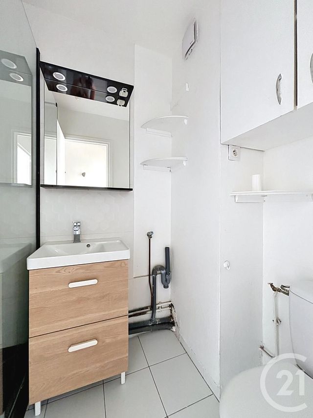 Appartement F1 &agrave; louer - 1 pi&egrave;ce - 26 m2 - Paris - 75020 - ILE-DE-FRANCE