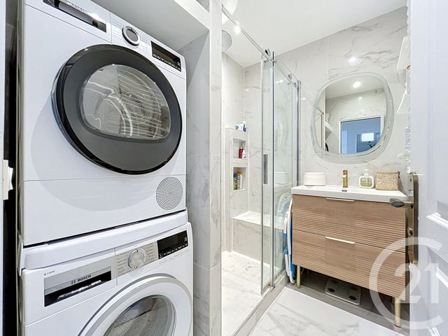 Appartement F3 &agrave; vendre - 3 pi&egrave;ces - 65,80 m2 - Paris - 75020 - ILE-DE-FRANCE