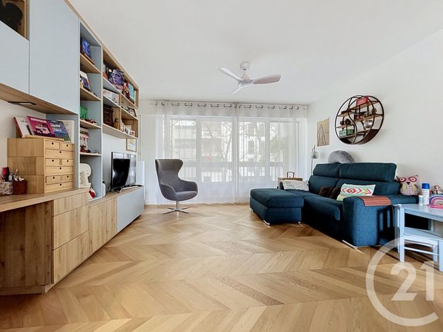 Appartement F3 &agrave; vendre - 3 pi&egrave;ces - 65,80 m2 - Paris - 75020 - ILE-DE-FRANCE