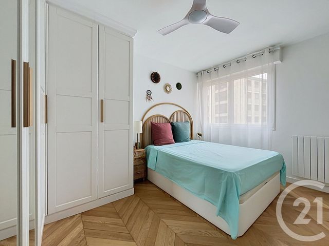 Appartement F3 &agrave; vendre - 3 pi&egrave;ces - 65,80 m2 - Paris - 75020 - ILE-DE-FRANCE