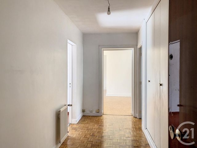 Appartement F4 &agrave; louer - 4 pi&egrave;ces - 97 m2 - St Cloud - 92 - ILE-DE-FRANCE