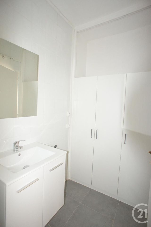 Appartement F1 à louer - 1 pièce - 16,51 m2 - Ville D Avray - 92 - ILE-DE-FRANCE