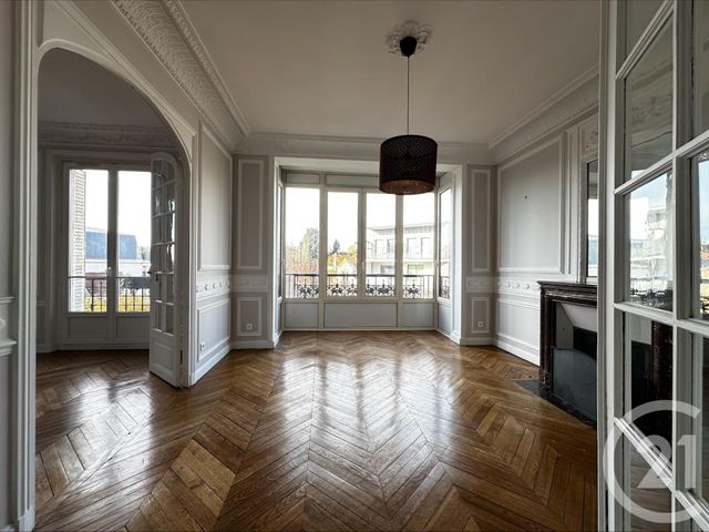Appartement F5 à vendre - 5 pièces - 132,44 m2 - St Cloud - 92 - ILE-DE-FRANCE