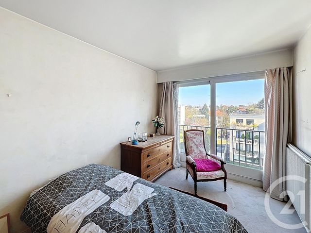 Appartement F5 à vendre - 5 pièces - 92,17 m2 - Garches - 92 - ILE-DE-FRANCE