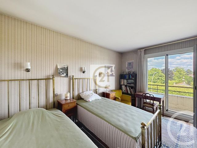 Appartement à vendre - 6 pièces - 166,77 m2 - St Cloud - 92 - ILE-DE-FRANCE