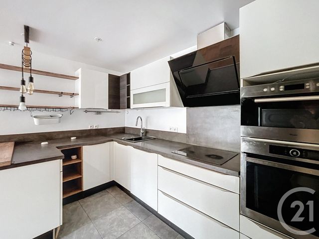 Appartement à louer - 4 pièces - 85,03 m2 - St Cloud - 92 - ILE-DE-FRANCE