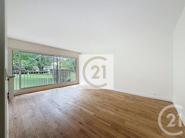 Appartement F6 à louer - 6 pièces - 140 m2 - St Cloud - 92 - ILE-DE-FRANCE