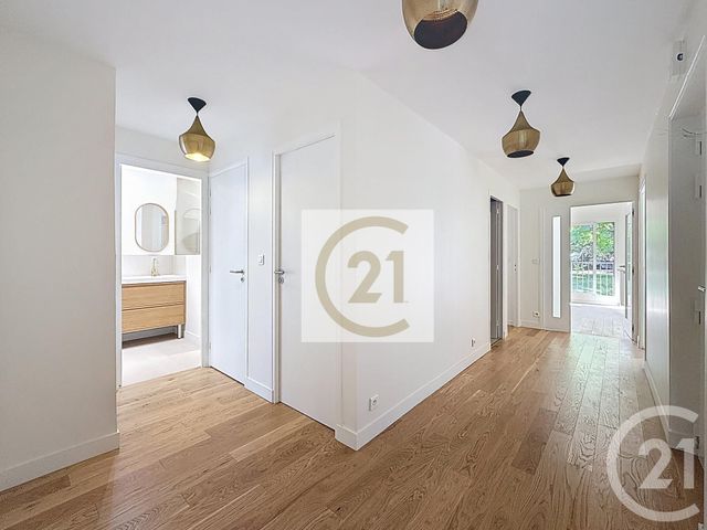 Appartement F6 à louer - 6 pièces - 140 m2 - St Cloud - 92 - ILE-DE-FRANCE