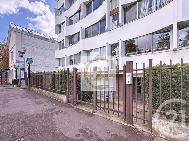 Appartement F6 à louer - 6 pièces - 140 m2 - St Cloud - 92 - ILE-DE-FRANCE