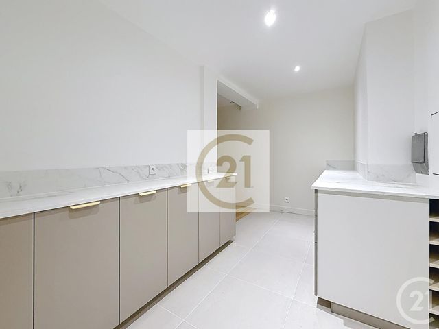 Appartement F6 à louer - 6 pièces - 140 m2 - St Cloud - 92 - ILE-DE-FRANCE