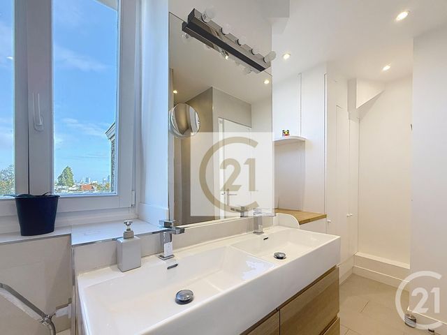 Appartement F5 &agrave; louer - 5 pi&egrave;ces - 103 m2 - St Cloud - 92 - ILE-DE-FRANCE