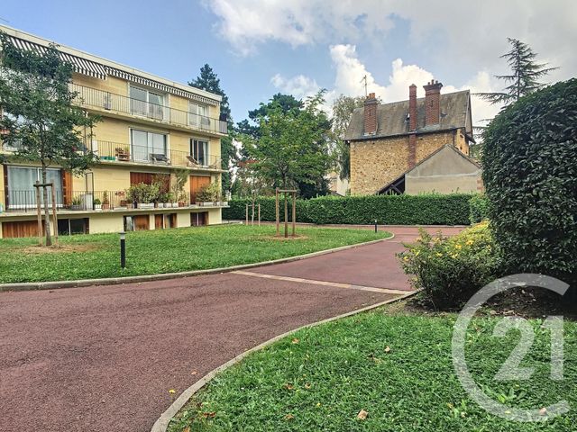 Appartement Studio à louer - 1 pièce - 20,30 m2 - Garches - 92 - ILE-DE-FRANCE