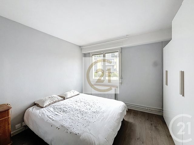 Appartement F3 à louer - 3 pièces - 60,04 m2 - St Cloud - 92 - ILE-DE-FRANCE