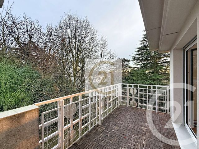 Appartement F3 &agrave; louer - 3 pi&egrave;ces - 76,97 m2 - La Celle St Cloud - 78 - ILE-DE-FRANCE