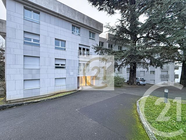Appartement F3 &agrave; louer - 3 pi&egrave;ces - 76,97 m2 - La Celle St Cloud - 78 - ILE-DE-FRANCE